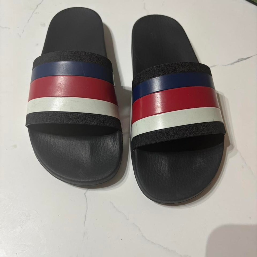 Gucci Men's Pursuit Rubber Slide size 9